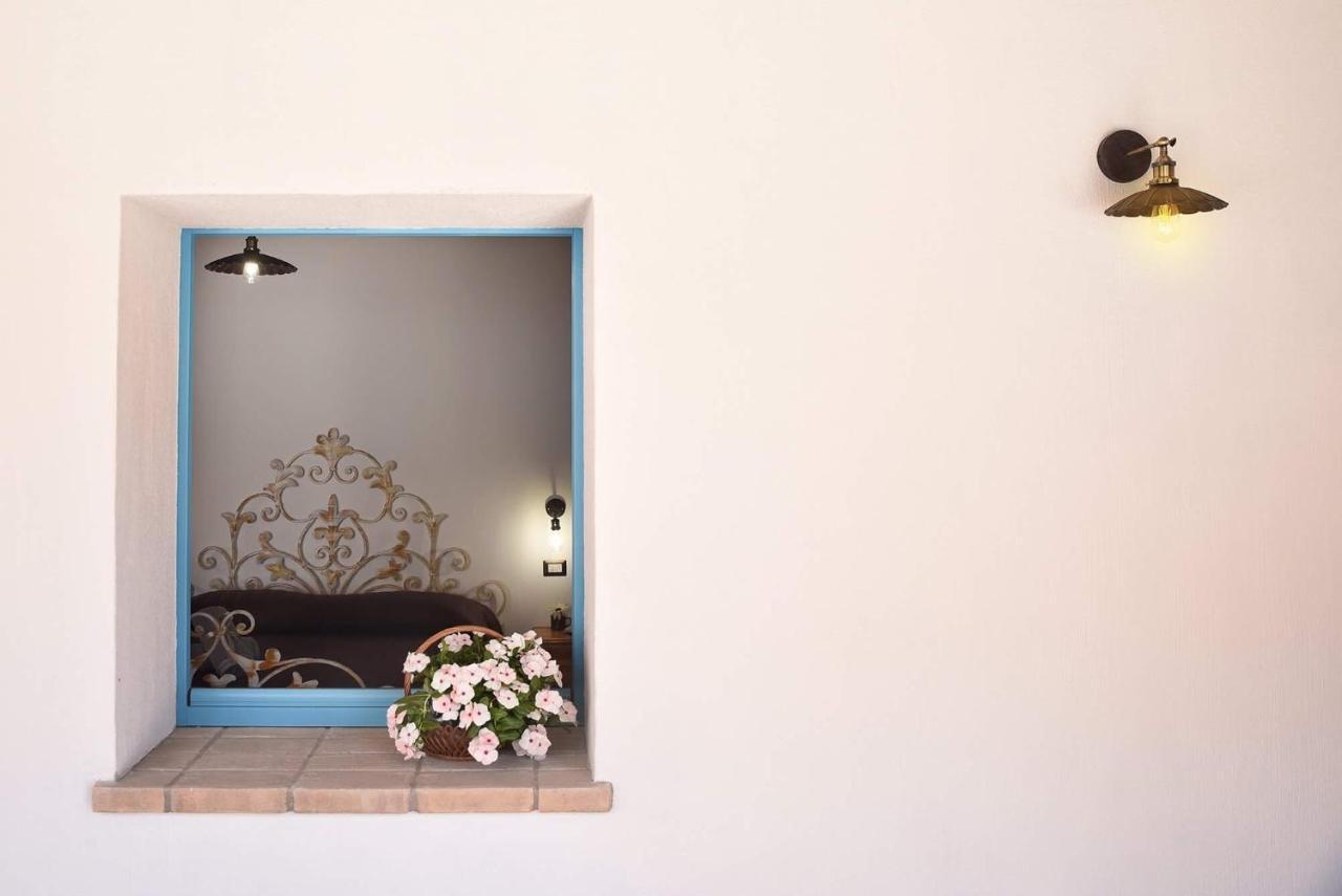 ムラヴェーラ Centu Concas Bed & Breakfast エクステリア 写真