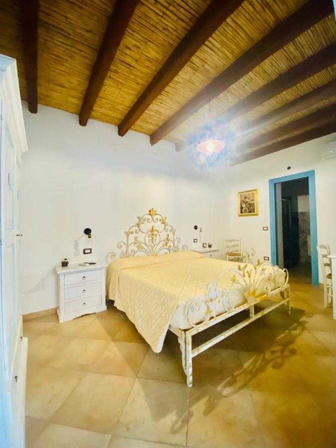 ムラヴェーラ Centu Concas Bed & Breakfast エクステリア 写真