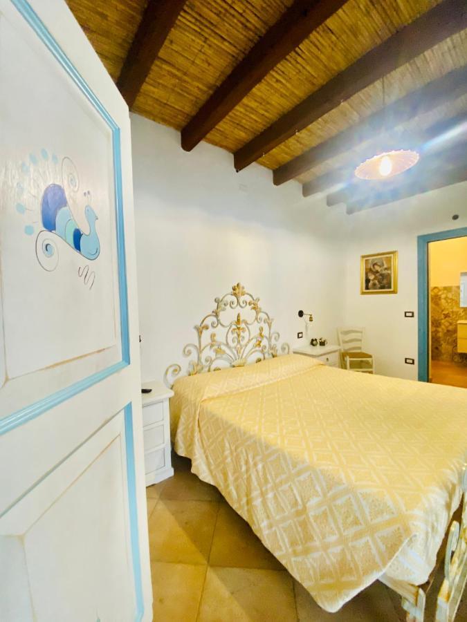 ムラヴェーラ Centu Concas Bed & Breakfast エクステリア 写真
