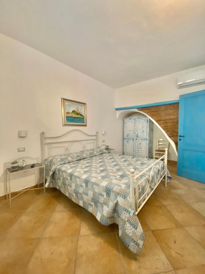 ムラヴェーラ Centu Concas Bed & Breakfast エクステリア 写真