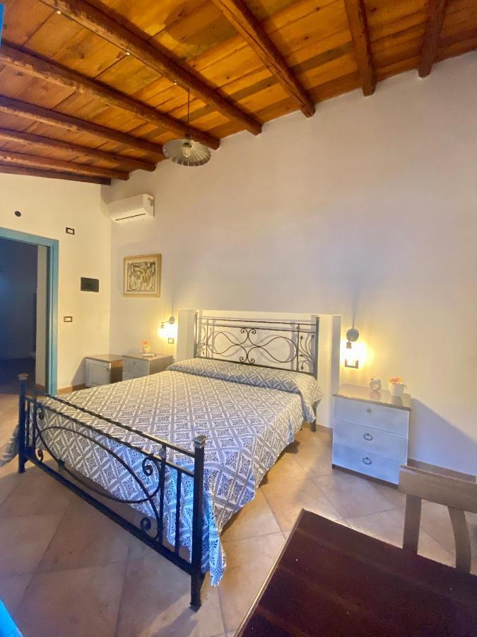 ムラヴェーラ Centu Concas Bed & Breakfast エクステリア 写真