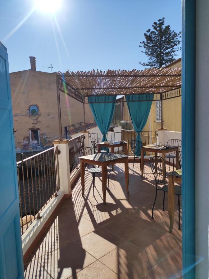 ムラヴェーラ Centu Concas Bed & Breakfast エクステリア 写真